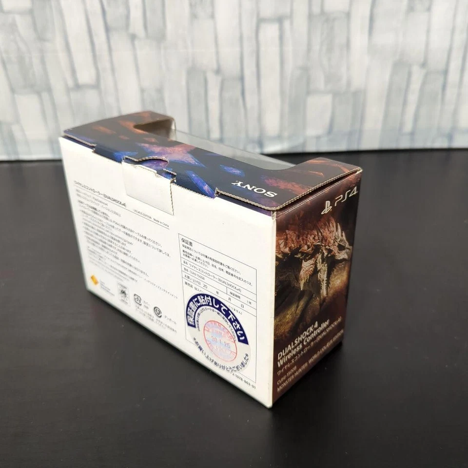 PS4 Dualshock 4 MONSTER HUNTER: WORLD LIOLAEUS EDITION Rathalos Controller Japan - Image 2 of 4