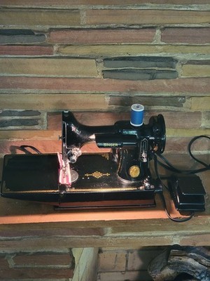 Vintage 1949 Singer 221 Featherweight Portable Sewing Machine Working With Case!