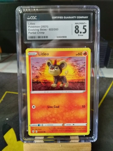 ERROR CRIMPED CGC 8.5 Pokemon Evolving Skies Litleo Card 022/203
