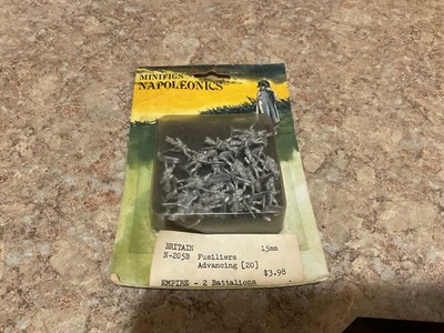 Minifigs Napoleonics Britain N-205B Fusiliers Advancing 15mm 20 Figures