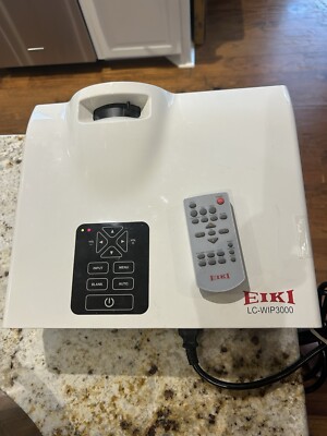 EIKI LC-WIP3000 Projector w/Lamp And Remote