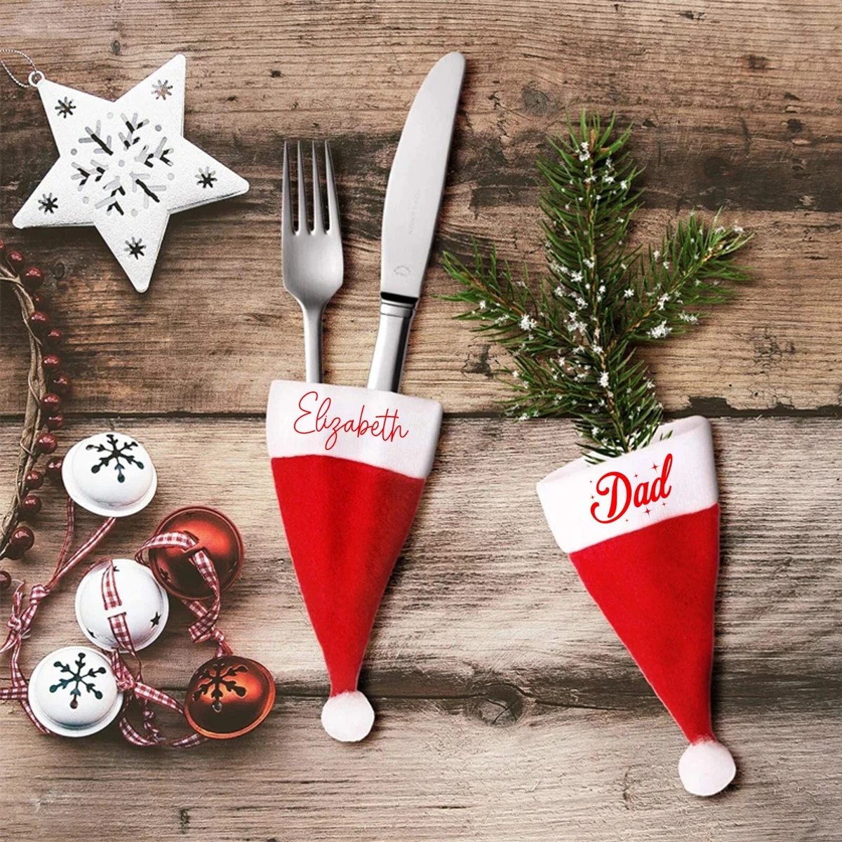 20 Porta Posate Natalizi A Forma Di Cappello Di Babbo Natale In Feltro - Decorazioni Tavola Fai Da Te Per Cene Di Natale (6x13 Cm)