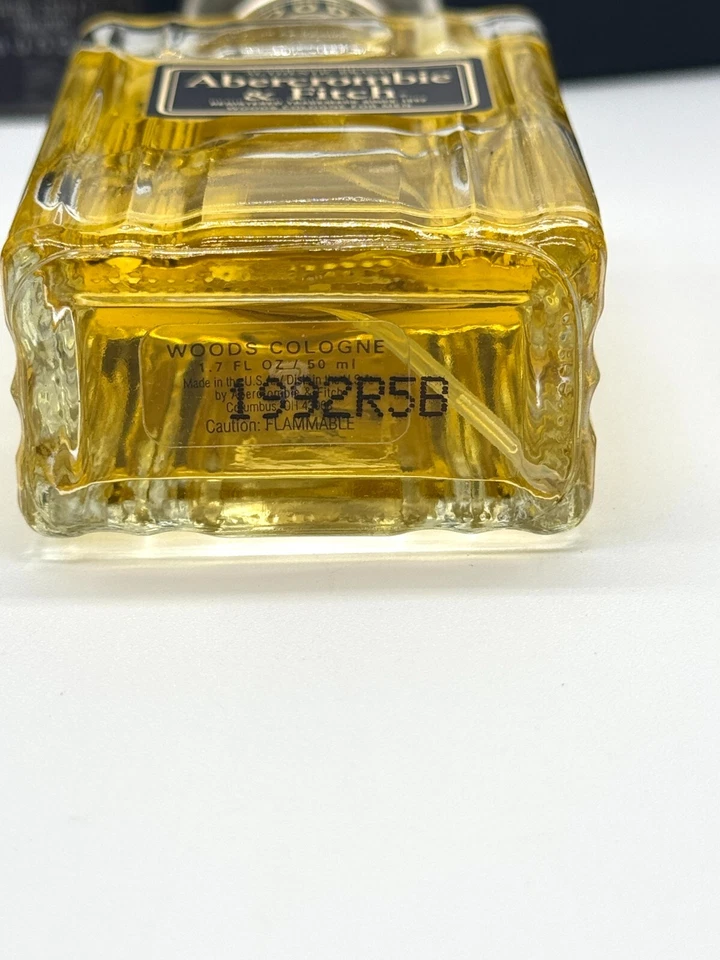De colección Abercrombie Fitch Woods RARO Descontinuado Nuevo 1.7 OZ Colonia Juego de Regalo Foto 4 de 4