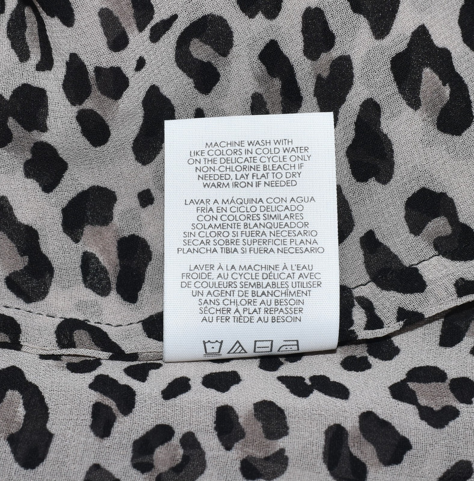 Cabi 2 Piece Top Sz M Leopard Print Flutter Ruffl… - image 5