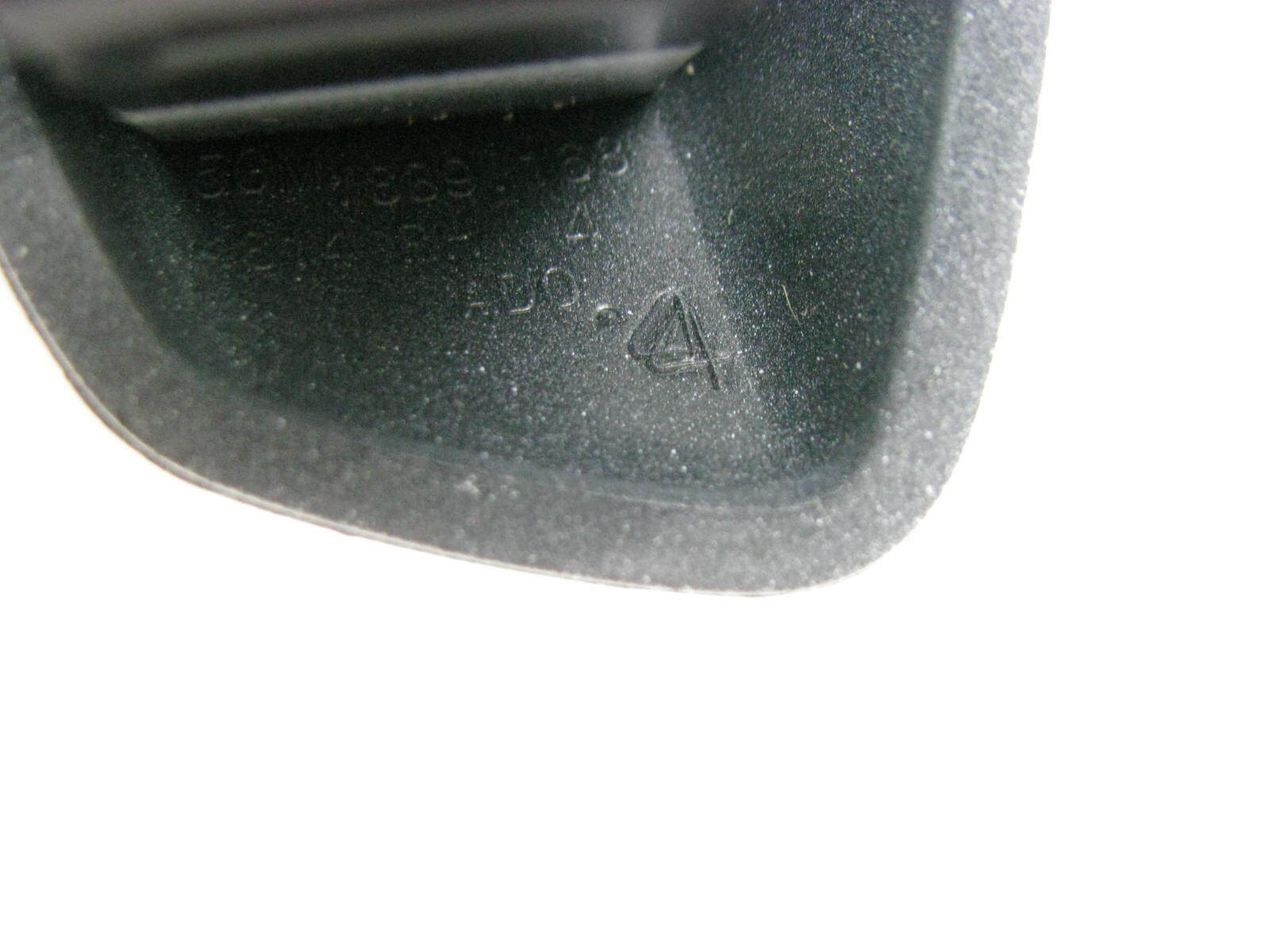 NEW - OUT OF BOX - OEM VW - 5GM839168-WHITE Right Exterior Door 
