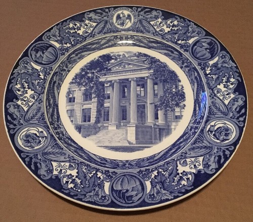 1935 University of Iowa Wedgwood Second Edition Hall of Natural Science Plate