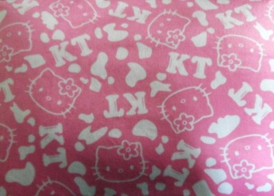 Vintage 1990er Hello Kitty KT Rosa & Weiß Crushed Velvet Stoff 3,2 qm