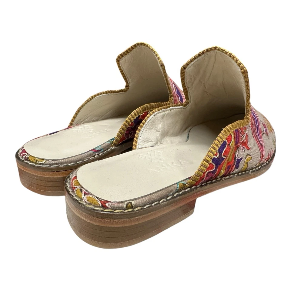 Braguitas bordadas hechas a mano US-9 (EU-39) (suela-cuero duro. forro-cuero) Foto 3 de 4