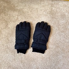 kombi waterguard ski gloves in black, insulated and water-resistant for warmth