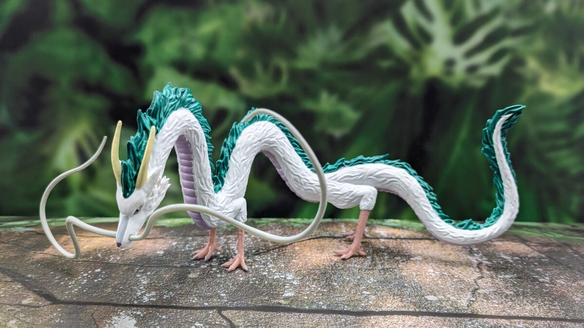 Figura Dragón Haku Spirited Away Studio Ghibli Park Limited Nueva