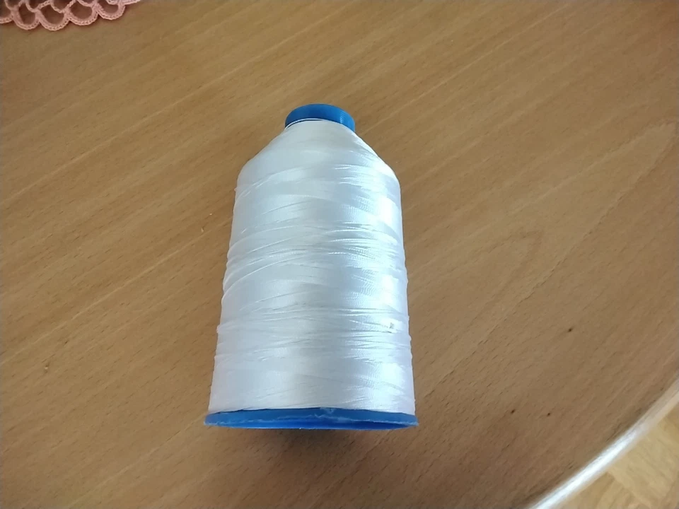 Häkelgarn rohweiss 350gr Spule