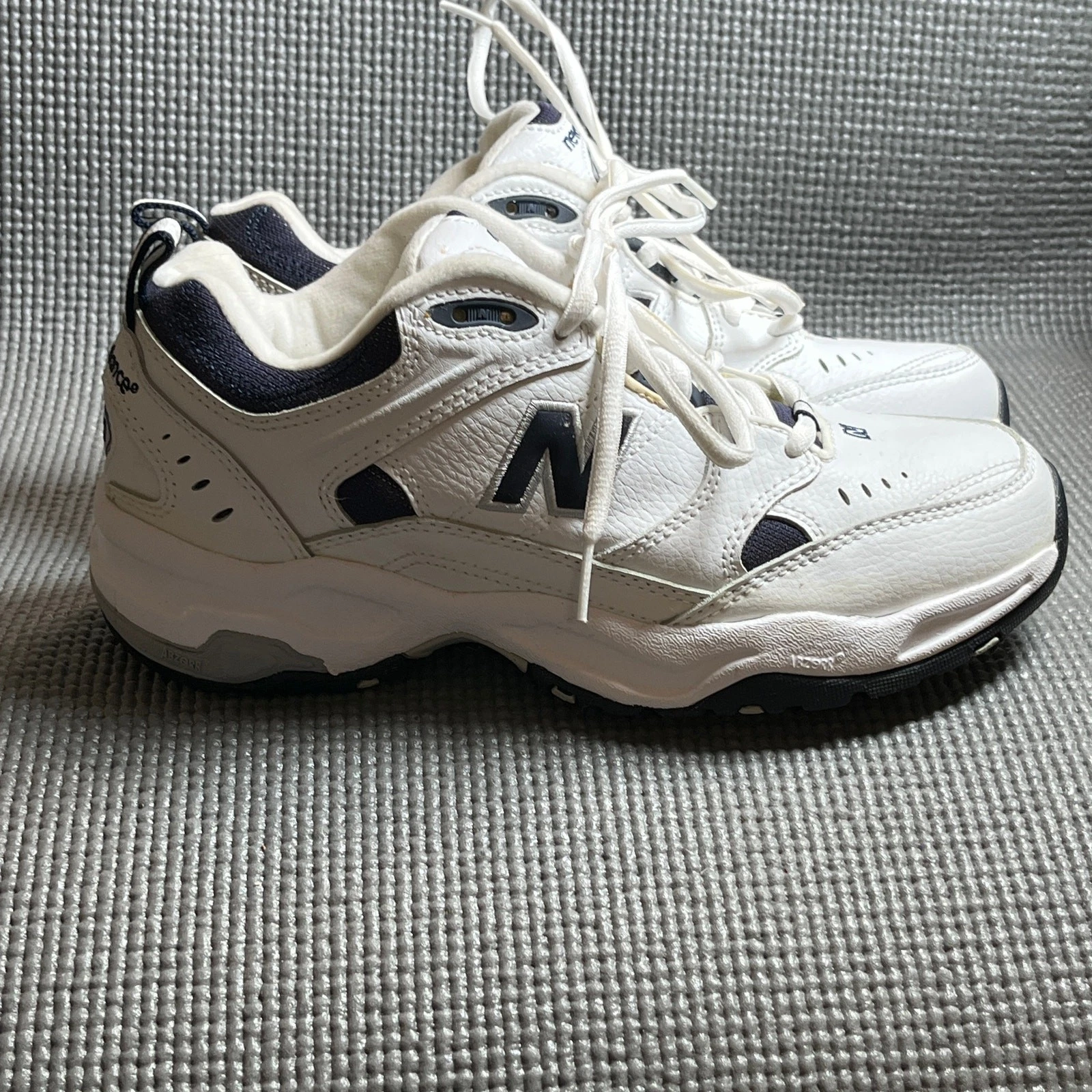 New Balance 620 Scarpe da Ginnastica Uomo 7.5D Bianco Blu Passeggio Palestra Sneakers