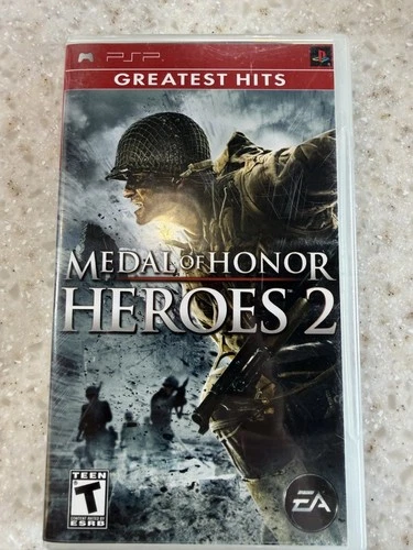 MEDAL OF HONOR HEROES 2 GAME WITH CASE AND MANUAL SONY MAP PSP NES HQ