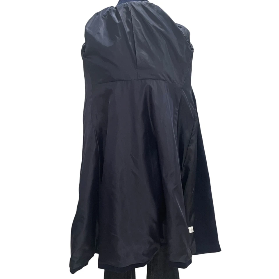 Casaco Longo Azul Marinho com Zíper Assimétrico Venus 2 Chic para Mulheres Elegantes - Imagem 4 de 4