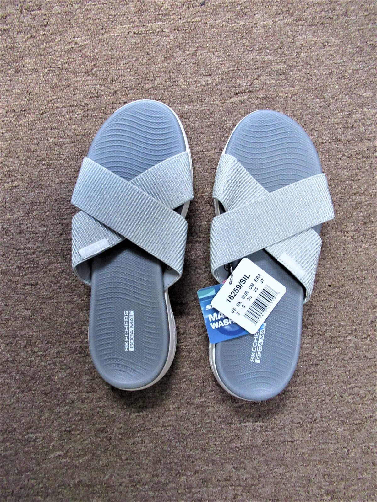 MERRELL NUOVI sandali donna taglia 8 Sketchers tappetino goga grigio slip on scivoli