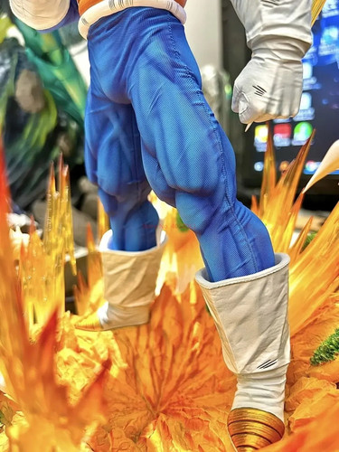 Dragon Ball Personaggio Vegeta Super Sayan 37Cm Principe Sayen Statua Collezione - Foto 3 di 23