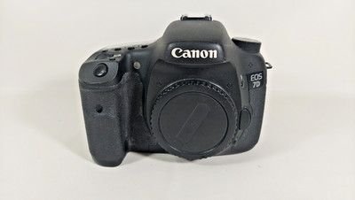 Canon EOS 7D 18MP Digital SLR Camera Body Only