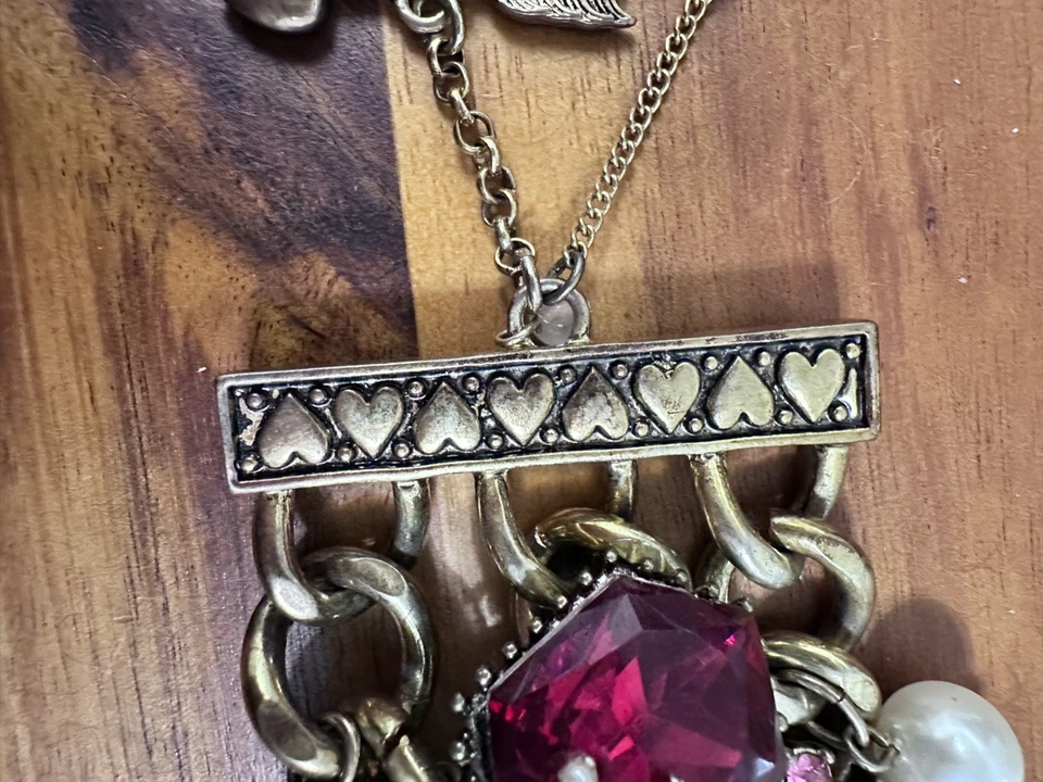 Betsey Johnson Bracelet Rhinestone Bow Heart Pearls Chunky Statement - Image 3 of 4