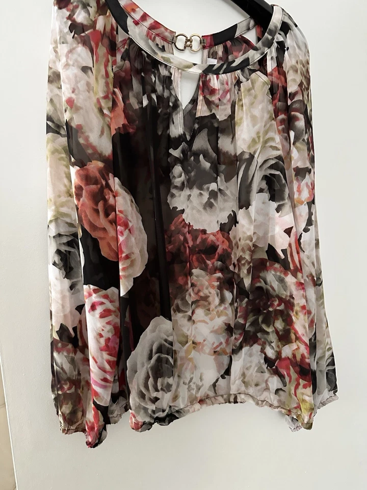 Blusa con estampado floral transparente Jennifer Lopez Jlo mangas 3/4 para mujer grande Foto 4 de 4