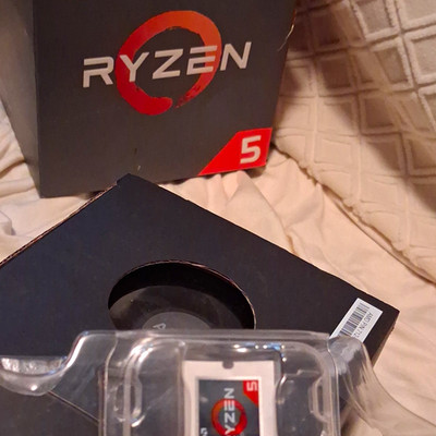 AMD Ryzen 5 2600 6-Core 3.4GHz Socket AM4 CPU Processor YD2600BBAFBOX