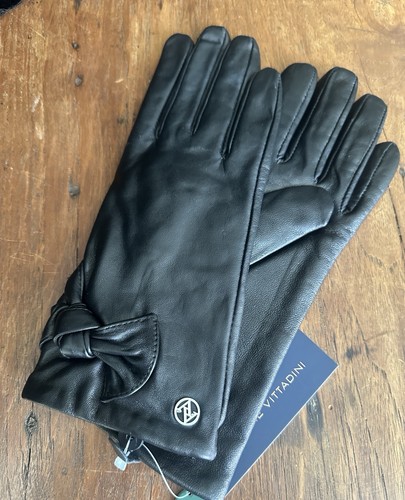 Adrienne Vittadini Genuine Leather Gloves/ Black / Size M/ Soft - Picture 3 of 5