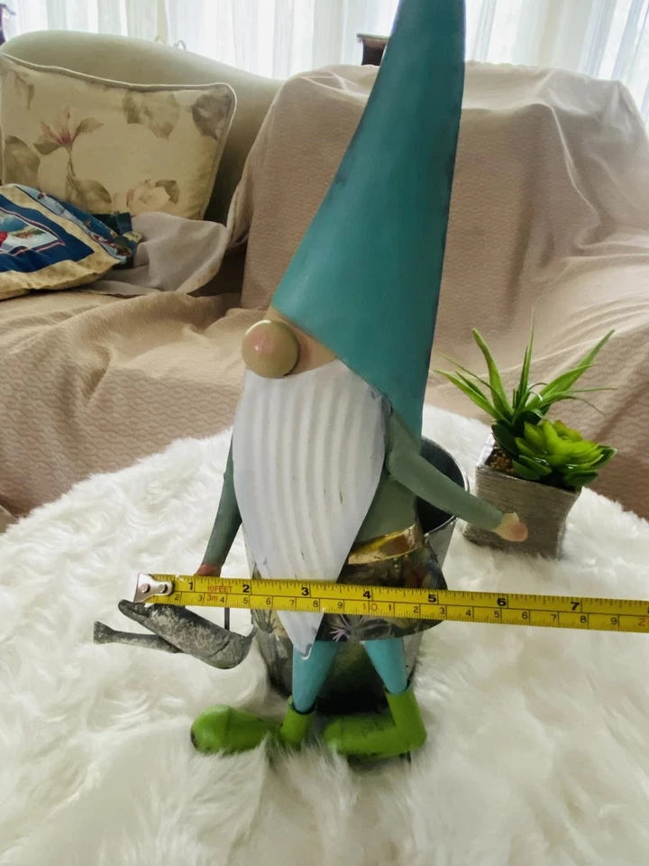 Metal Garden Gnome Figurine with Watering Can - Image 4 of 4