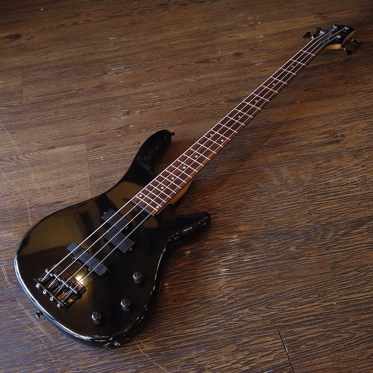 Pizzicato electric guitar PJベース ブラック Ibanez AZ47P1Q Premium Electric Guitar Black Ice Burst