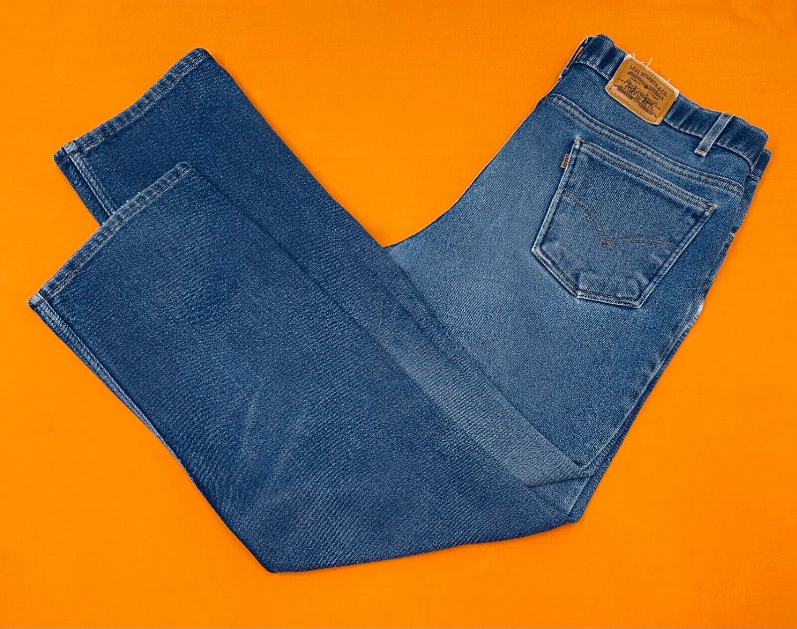 Levi Strauss Vintage 40547-2317 Blue Jeans Size 40x31 (Tag 40x32)