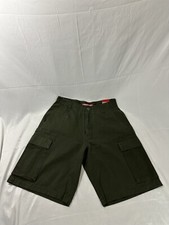 Union Bay Wide Leg Loose Waist Cargo Shorts Olive Green 31 NWT Baggy Skater Y2K