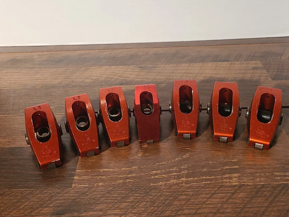 Lot of 7 - Scorpion 1.7 Roller Rockers for Chevy - Pre-owned As-Is (see descrip) Foto 2 de 4