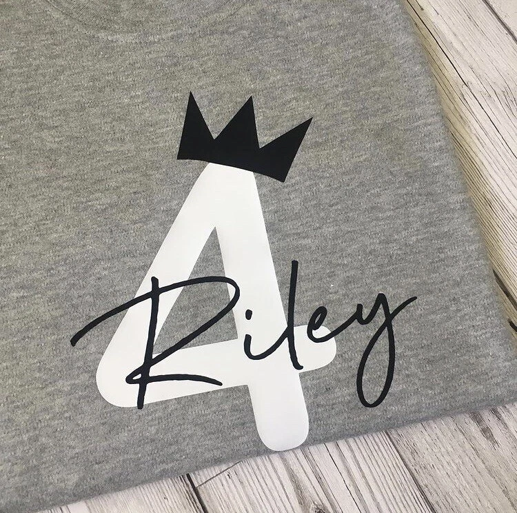 Personalisiertes T-Shirt 4. Geburtstag Jungen Ich bin vier