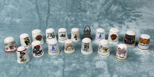Lot of 18 Vintage Souvenir Thimbles USA States Cities Disney Texas Florida DC