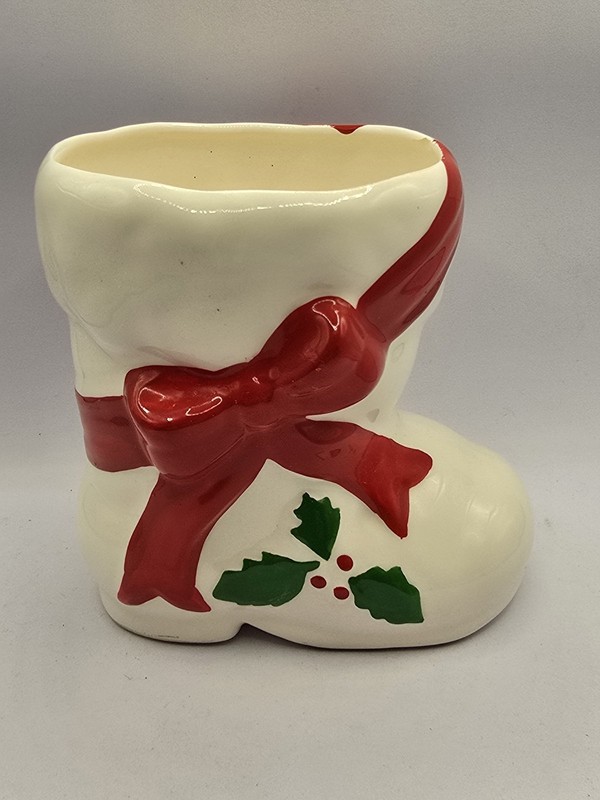 Christmas Santa boot candy dish planter white with red ribbon and holly 4.25"