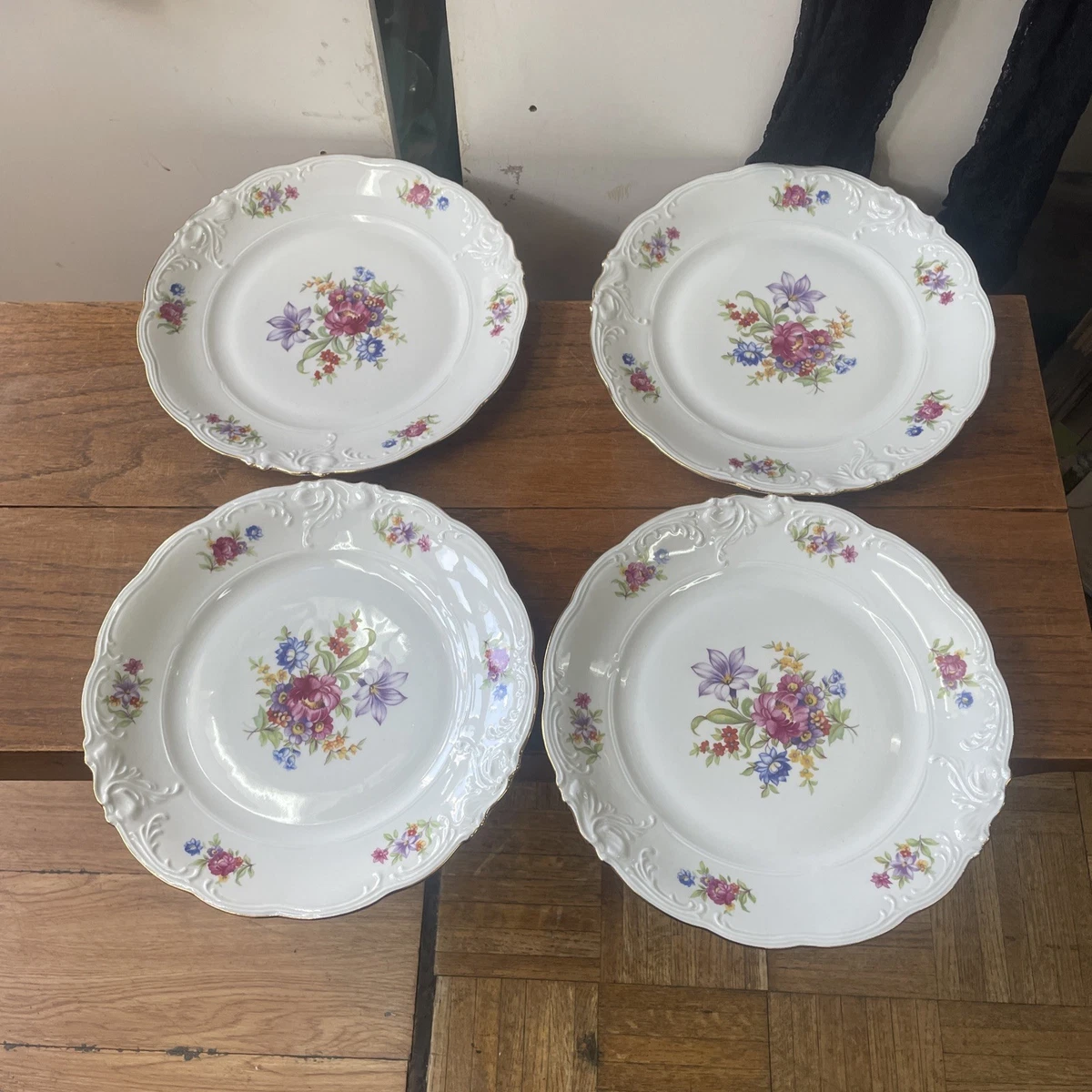 ・１９７１年・モーリッツブルグ城・クリスマスプレート・２５cm・Meissen・ Meissen Manufactory - Columbine and Pantalone - German, Meissen