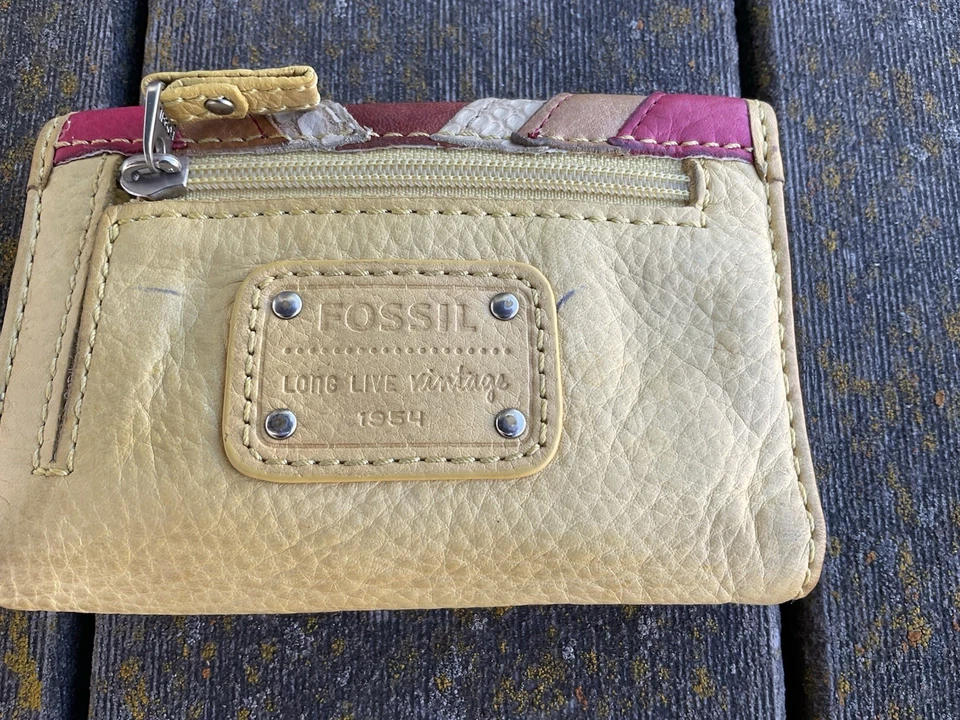 Fossil Wallet Yellow Removable ID Holder Card Coin Pockets Design Trifold - Image 3 of 4