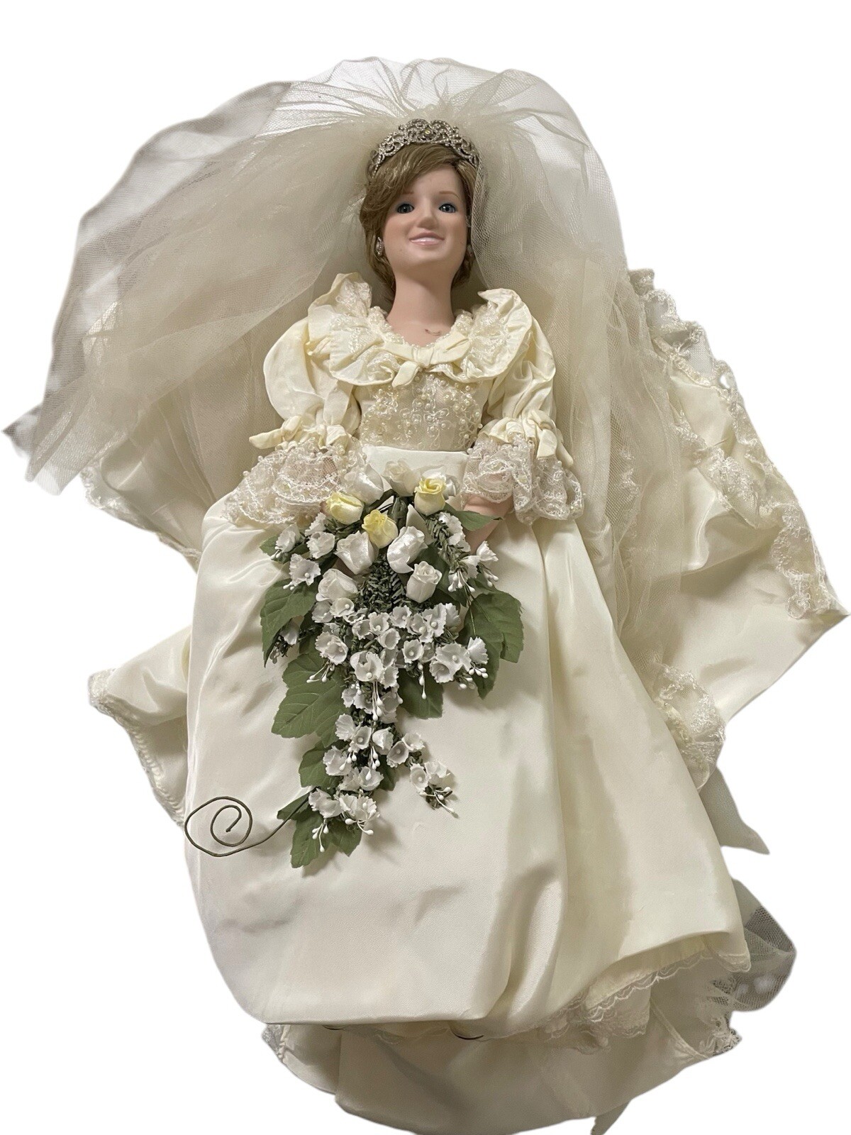 Princess Diana 19” Porcelain Wedding Dress Bride Doll CIB Danbury Mint