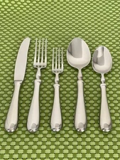 Pottery Barn SAVANT Stainless 18/10 Glossy Portugal Flatware SMART CHOICE E96VG