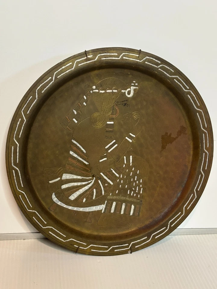 Antigua bandeja de placa de pared cobre latón martillo de forja de mano faraón faraón egipcio Foto 2 de 4