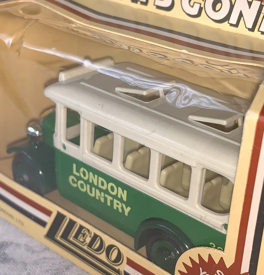 Lledo Days Gone Dennis Bus ‘London Country’. 1983. Mint/Boxed. - Image 4 of 4