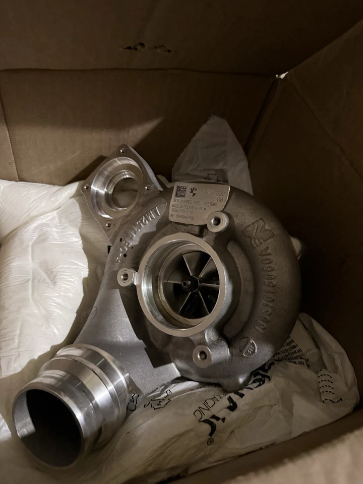 Подлинный BMW X4 M40i Turbo G02 2024 - Изображение 3 из 4