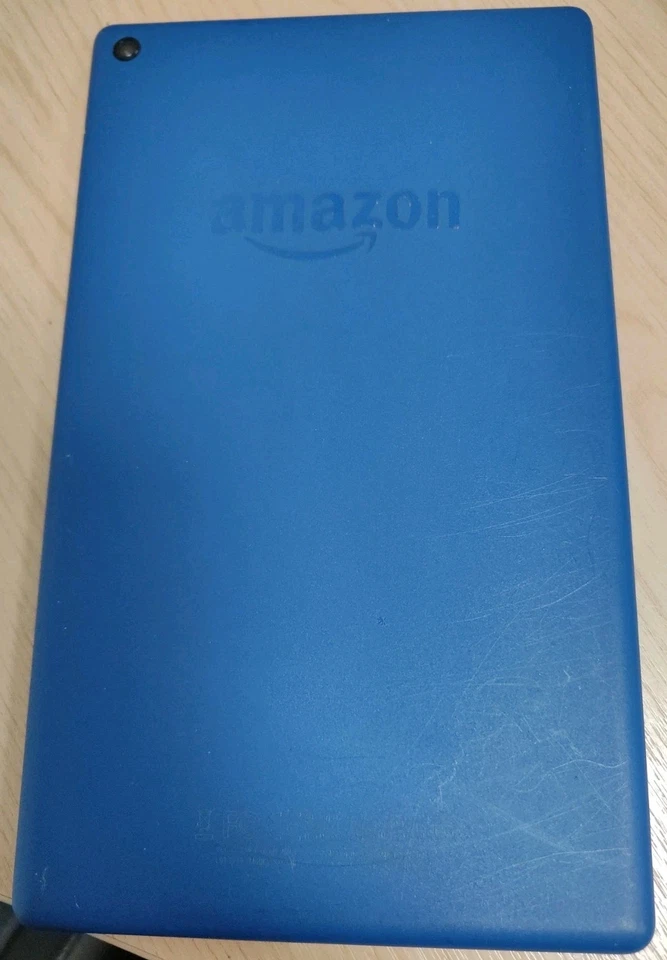 Amazon Fire HD 8 Tablet (7th Generation) SX034QT, Wi-Fi, 8" Blue Not Booting - Image 2 of 2