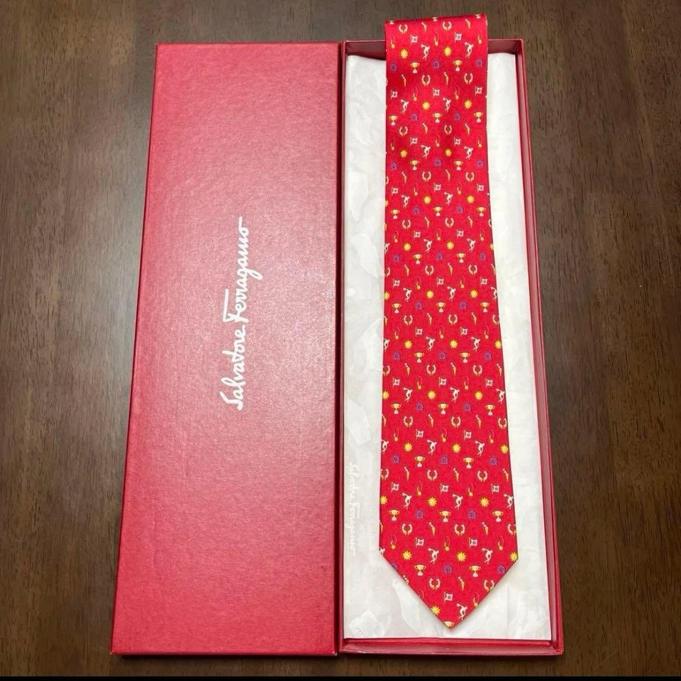 Gravata Salvatore Ferragamo Gancini Dot 100% seda feita na Itália vermelha presente em perfeito estado - Imagem 3 de 4