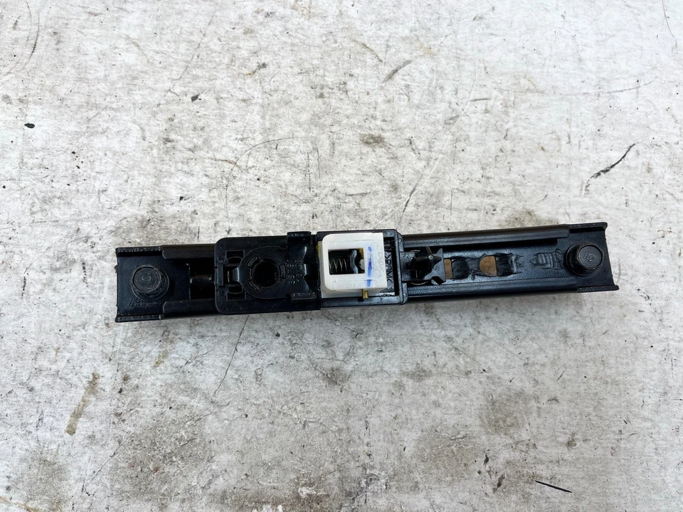 23-25 HONDA ACCORD FRONT RIGHT PASS SIDE SEAT BELT SEATBELT HEIGHT ADJUSTER OEM - Image 2 of 3