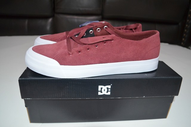 dc shoes maroon