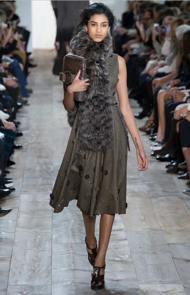 $8995 Michael Kors 系列羽毛装饰羊毛 US6 连衣裙跑道很棒 — 第 4/4 张图片