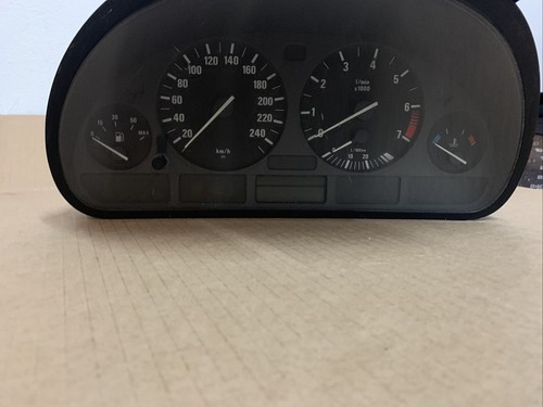 BMW 5 TOURING (E39) 520I Tacho Kombiinstrument 8381195