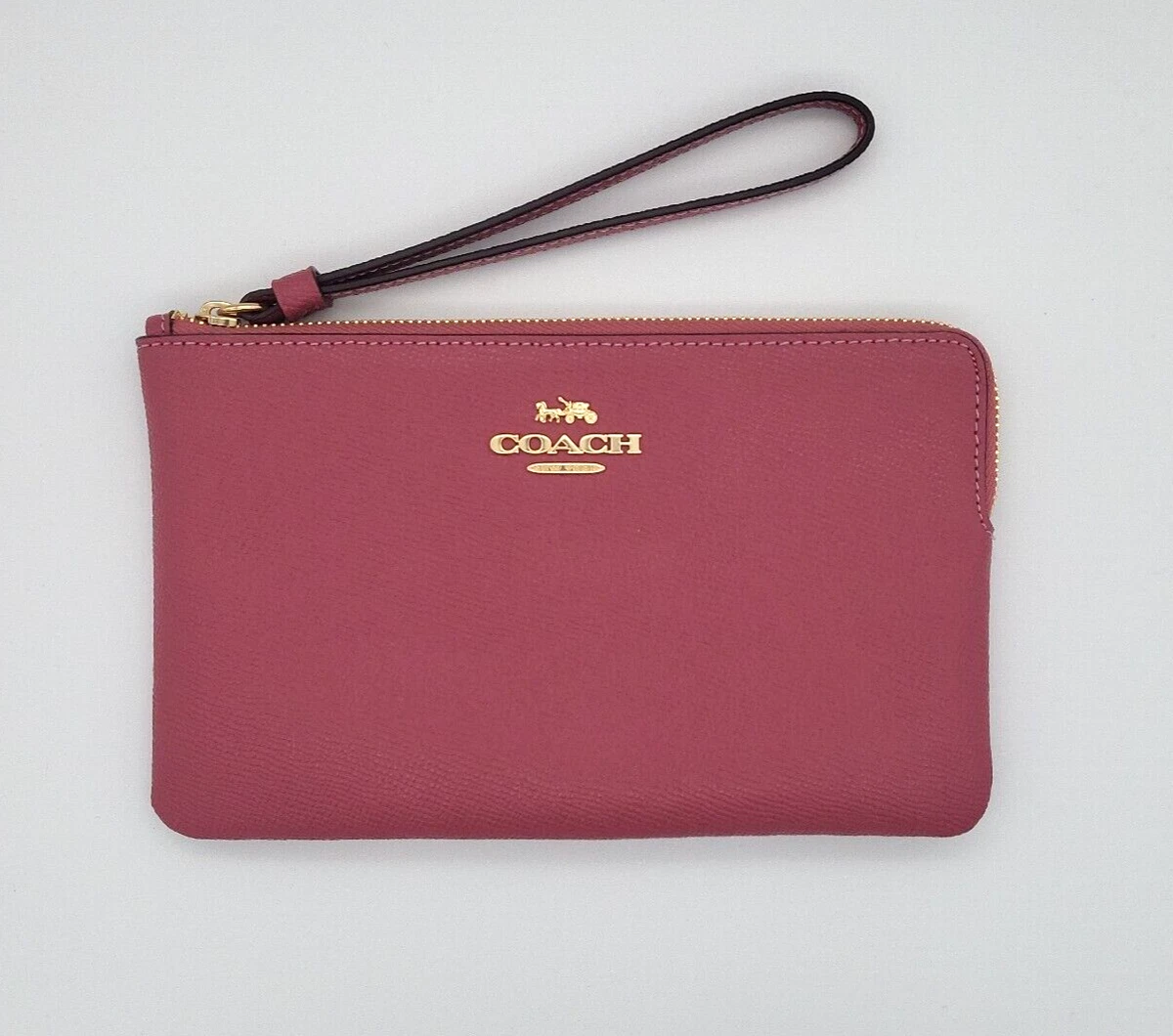 Coach Large Corner Zip Wristlet in Rouge 3888 –