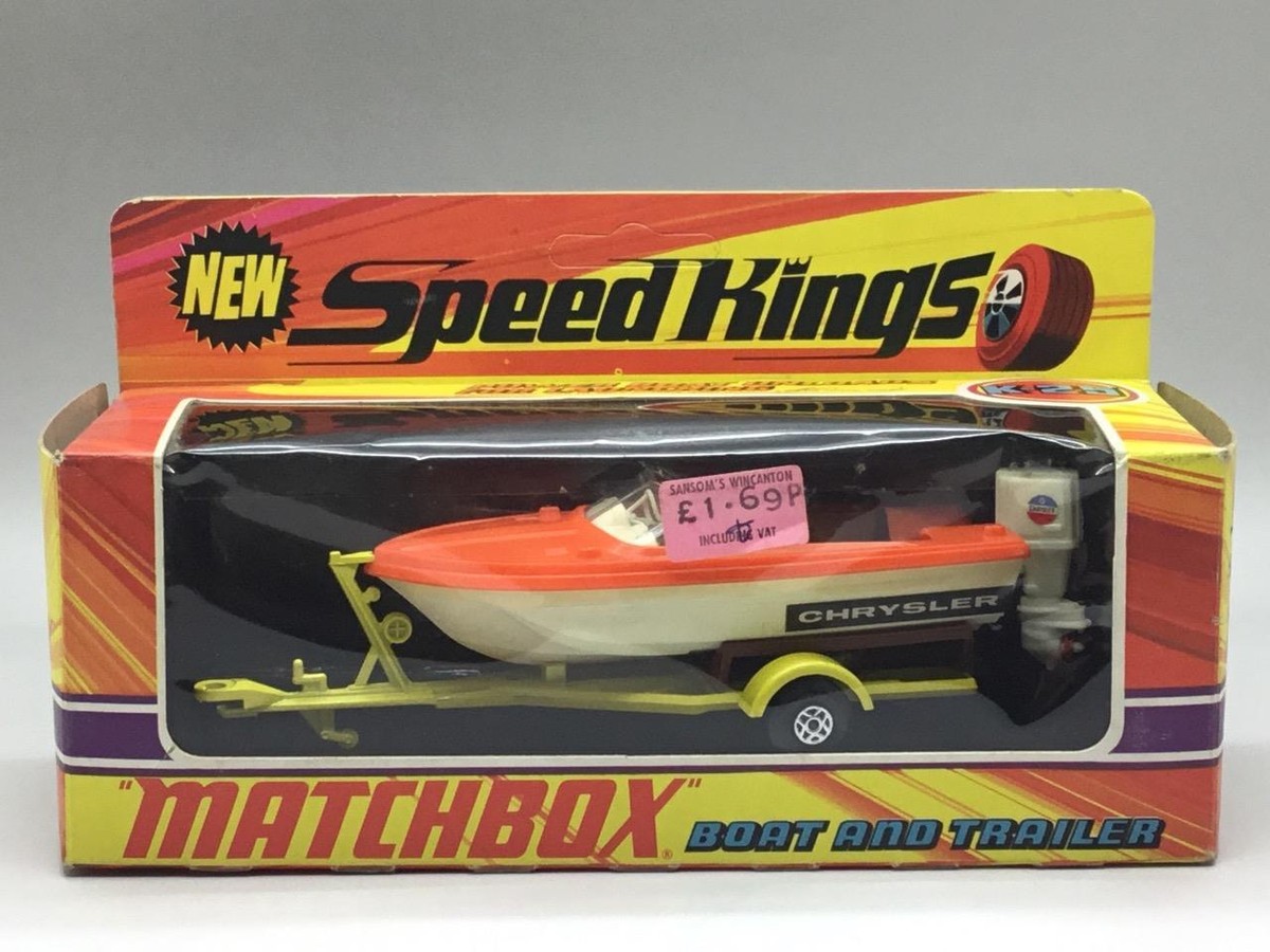 MATCHBOX SPEED KINGS CHRYSLER BOAT AND TRAILER K25 NEAR MINT