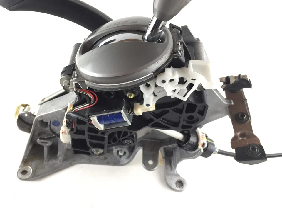 2007 Honda Civic Automatic Transmission Shift Gear Assembly  OEM - Image 2 of 4