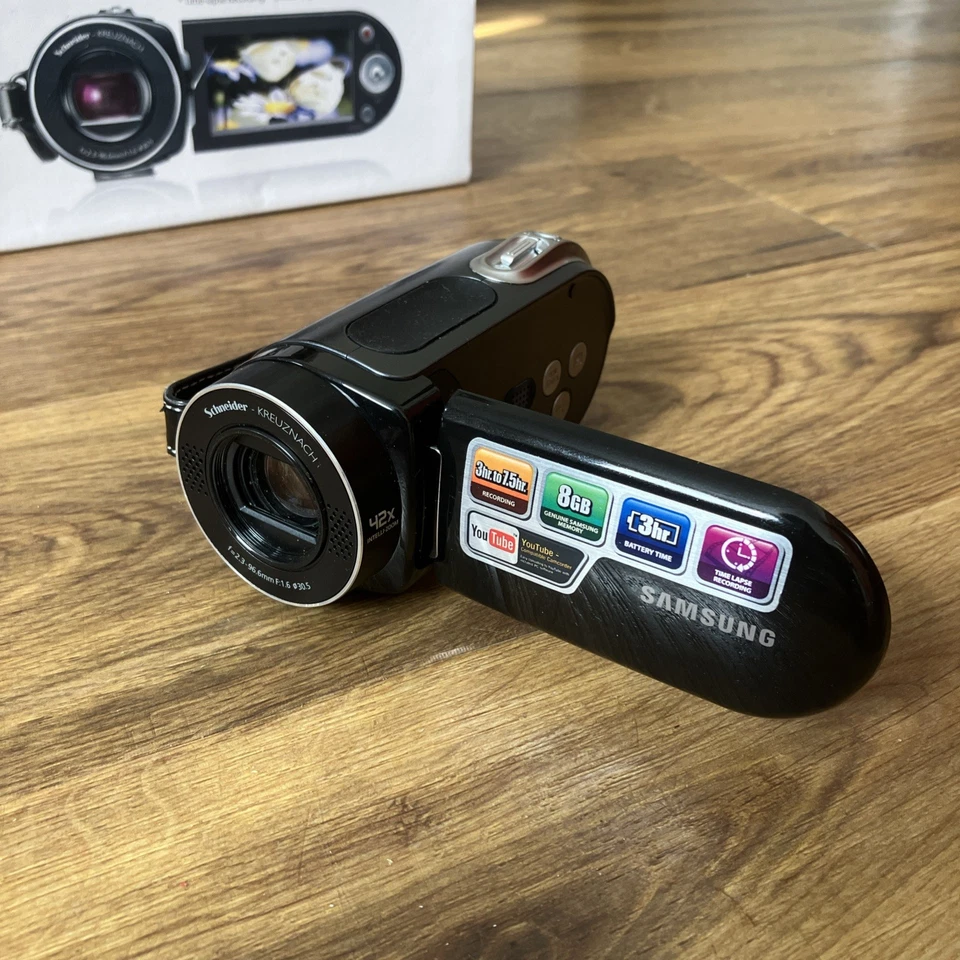 Samsung SMX-F30SP FlashCAM Camcorder Digital Video Camera Tested Complete Kit SD - Image 2 of 4